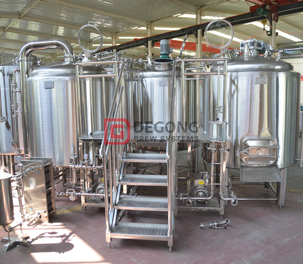 Attrezzatura commerciale per la produzione di birra artigianale d'acciaio chiavi in ​​mano 500L in vendita in Colombia