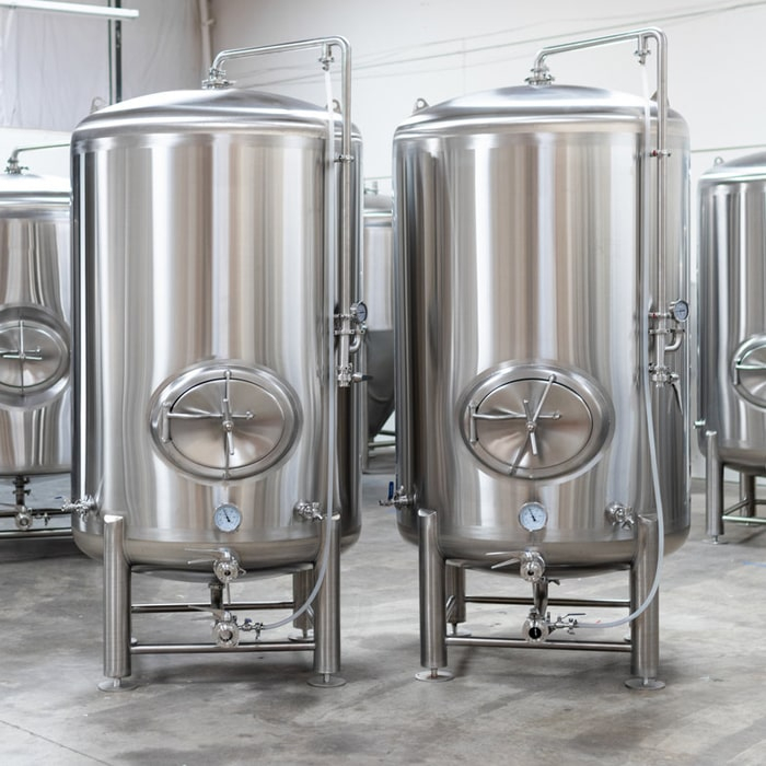 500 litri SS Bollitore conico per birra con vasca idromassaggio e serbatoio di fermentazione attrezzatura completa per la produzione di birra in Europa
