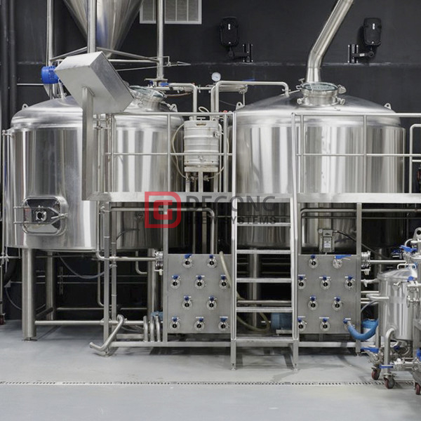 Costo dell'attrezzatura per la produzione di birra automatica riscaldata a vapore superiore personalizzato 10BBL in Cina