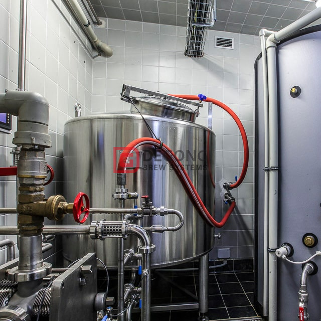 Attrezzatura per birreria in rame rosso 1000L Attrezzatura per birra automatica o semiautomatica in vendita in Taverna